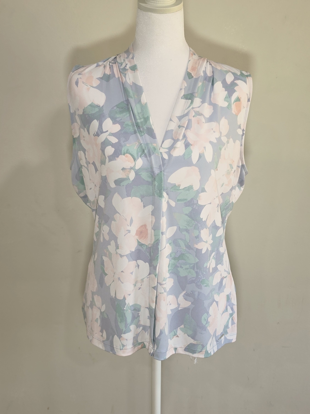 Calvin Klein Pastel Floral V-Neck Sleeveless Camisole in Light Blue and Pink